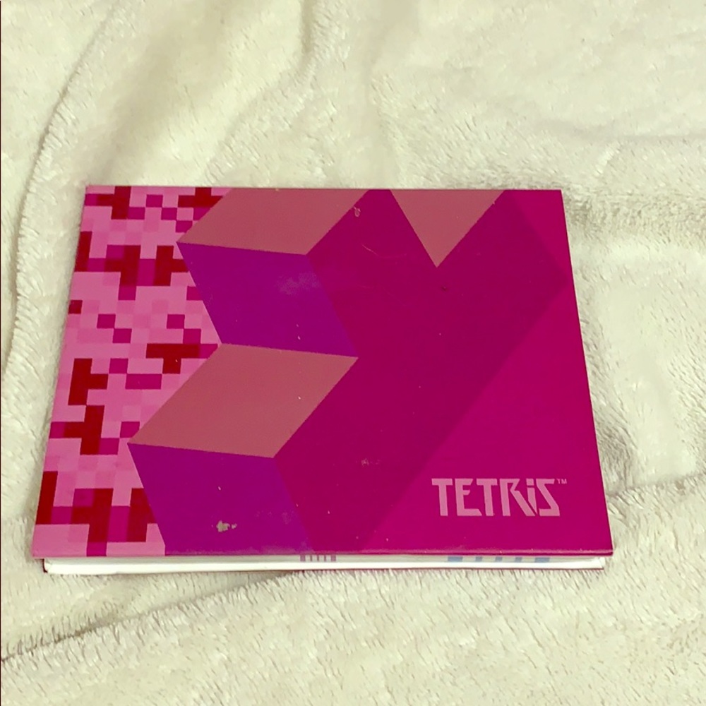 Eyeshadow palette from Ipsy bag- never been used.